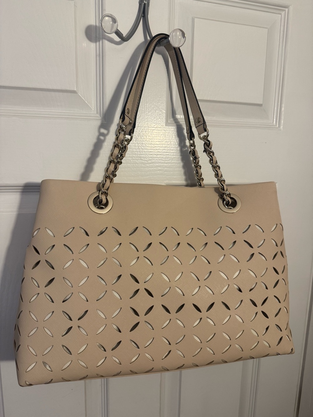 Kate Spade Light Beige Laser-Cut Maryanne Shoulder Bag with Tassel - Picture 5 of 14